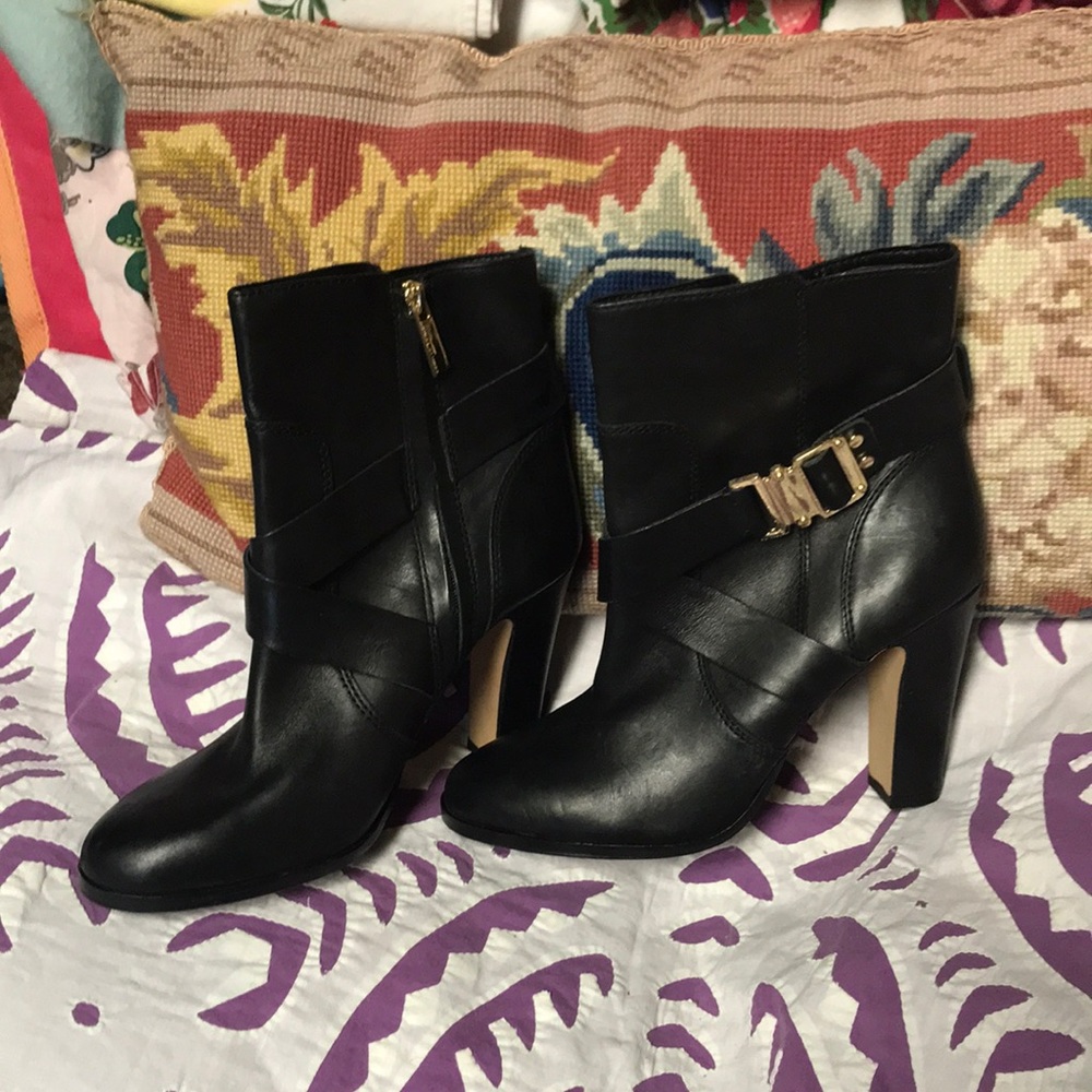 COPY - Vince Camuto black leather ankle booties